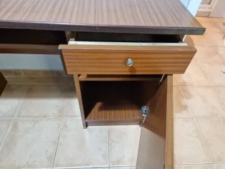 Mesa escritorio abatible