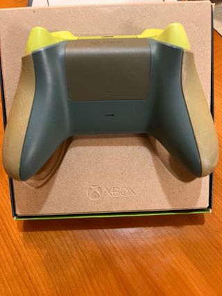 Xbox Series X + Mando Verde