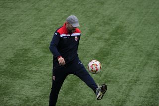 Canon EOS 500D Cámara Digital + Cargador y Batería