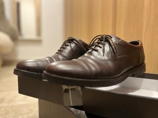 Zapatos de cordones marrones