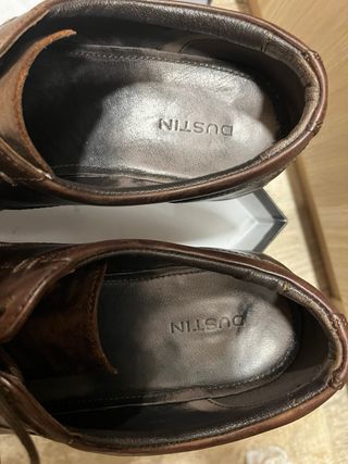 Zapatos de cordones marrones