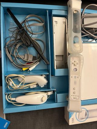 Nintendo Wii + Mario Kart