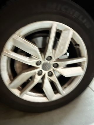 Llantas 18 orignales Audi Q5 con neumáticos