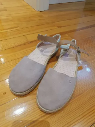 Alpargatas niña rosa palo con hebilla