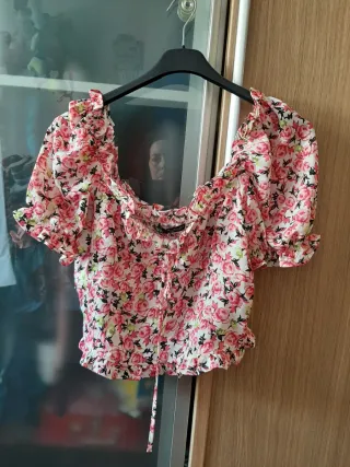 Top Zara flores talla L