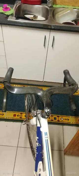 Bicicleta de carretera de carbono