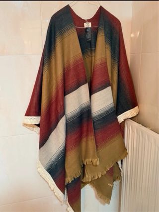 Capa Mujer Estampada Multicolor Talla Única