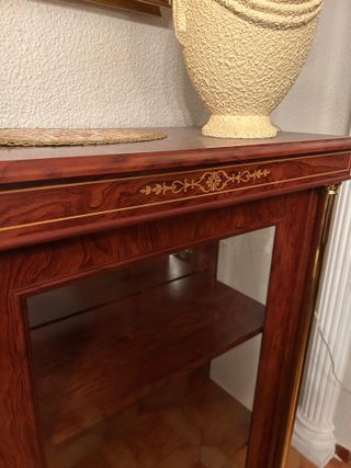 Vitrina cristal y 2 cajones