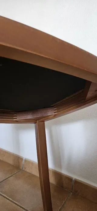 Sillas de madera con asiento de tela