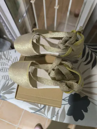 Alpargatas Fallera Doradas Talla 31