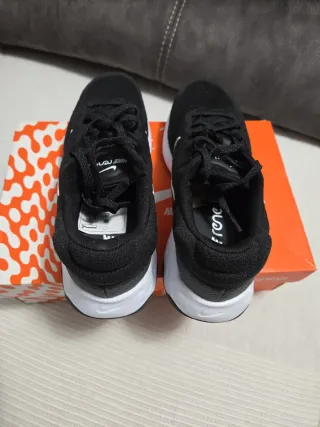 Nike Renew Ride 3 Negro/Blanco