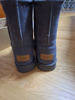 Botas UGG W Short GRY Talla 39