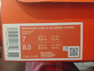 Botas de fútbol Nike negras