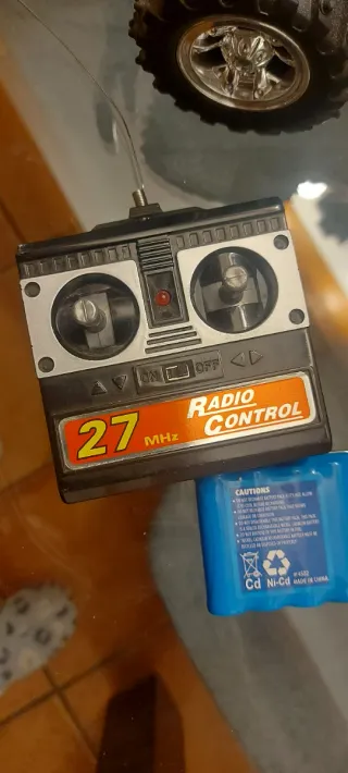 Camioneta RC Ford F-350 4x4 teledirigida