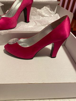 Zapatos Archi Peep Toe con Swarovski