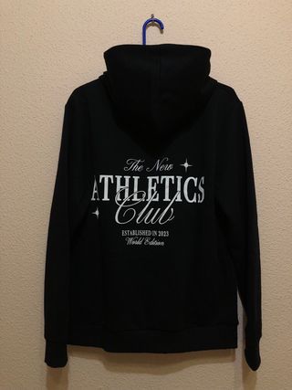 Sudadera con Capucha Negra Estampada Hombre