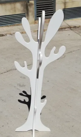 Perchero infantil blanco estilo árbol
