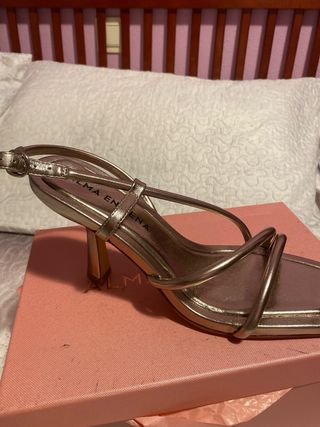 Sandalias Alma en Pena Doradas