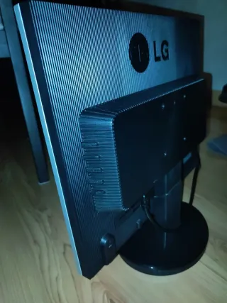 Monitor LG FLATRON L1953S Plata