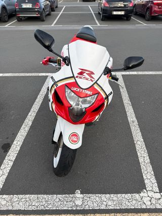 Suzuki GSXR 600 Lucky Strike 2004