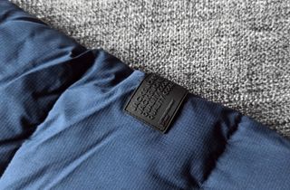 Chaqueta acolchada Jack and Jones Talla XL (NUEVA)