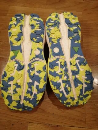 Zapatilla Trail Running Brooks Caldera 8