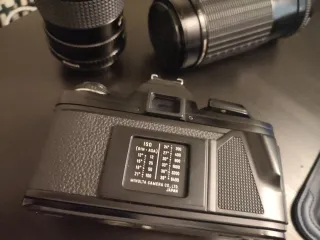 Cámara Analógica Minolta X-700 Negra + Flash