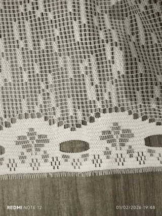 Cortina de cocina rosa y blanca