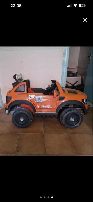 Coche eléctrico infantil todoterreno