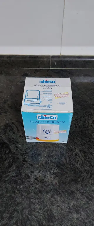 Calienta biberones. Marca Chicco. Nuevo.