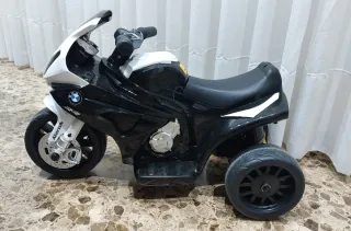 Moto Eléctrica Infantil BMW S1000RR - NUEVA