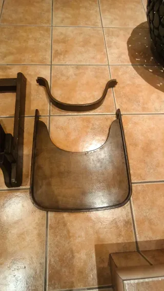 Trona Stokke madera oscura