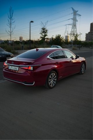 Lexus ES 2019