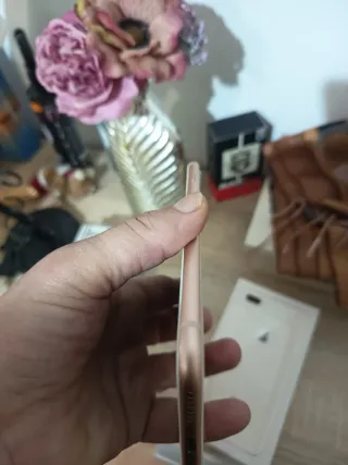 iPhone 8 Plus Dorado