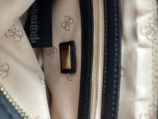 Bolso Guess Negro Cadena Dorada