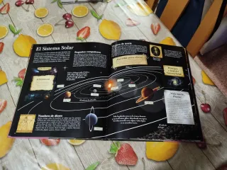 El Universo (Enciclopedia increíble / Amazing E...