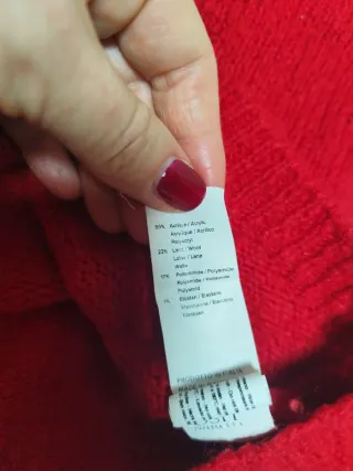 Suéter corto rojo Subdued talla M