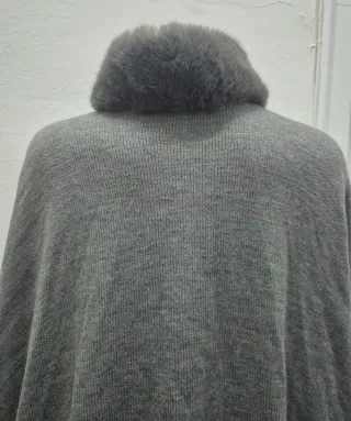 Capa lana y piel gris NUEVA