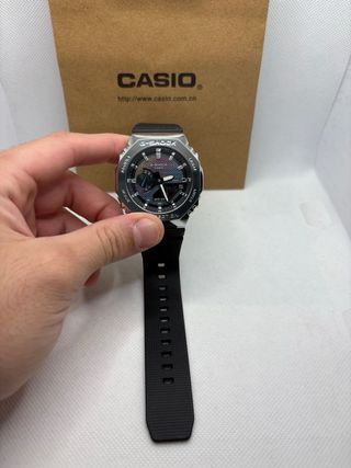 Casio G-Shock GM-2100 Plata