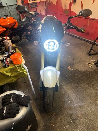 Hyosung Comet 250 Naked