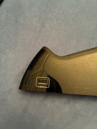 Soporte portátil Logitech, 4 USB