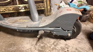 Patinete Eléctrico Razor con Asiento