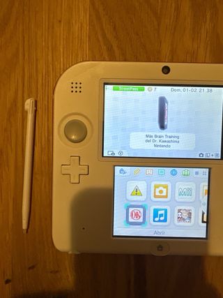 Nintendo 2DS Blanca + Juego
