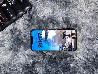 iPhone 16e(2025) Negro