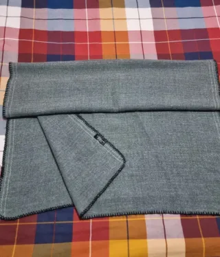 Manta Zara gris con flecos