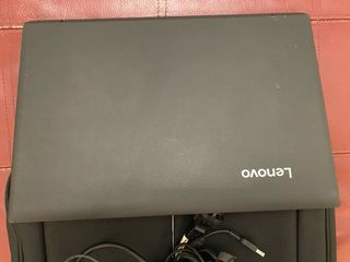 Portátil Lenovo V110-15IAP+Funda, Cargador y Mouse