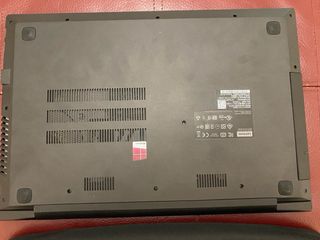 Portátil Lenovo V110-15IAP+Funda, Cargador y Mouse