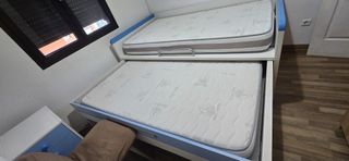 Cama doble con cajones