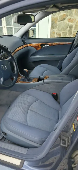 Mercedes-Benz Clase E 2004