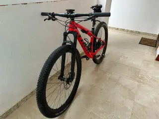 Bicicleta Trek Supercaliber 9.8 2022